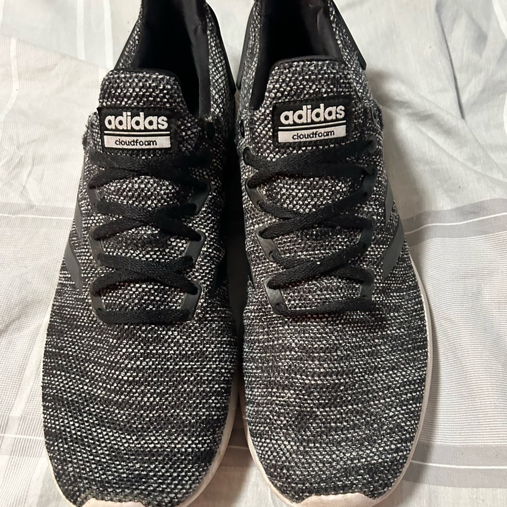 Adidas Men's Black and Gray Cloudfoam Sneakers